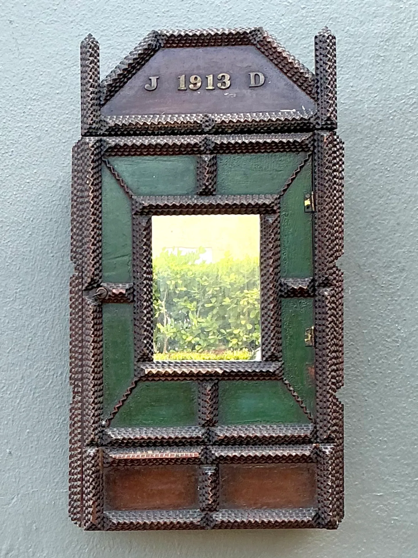 Vintage 1913 Wooden Tramp Art Cabinet — additional photo 6