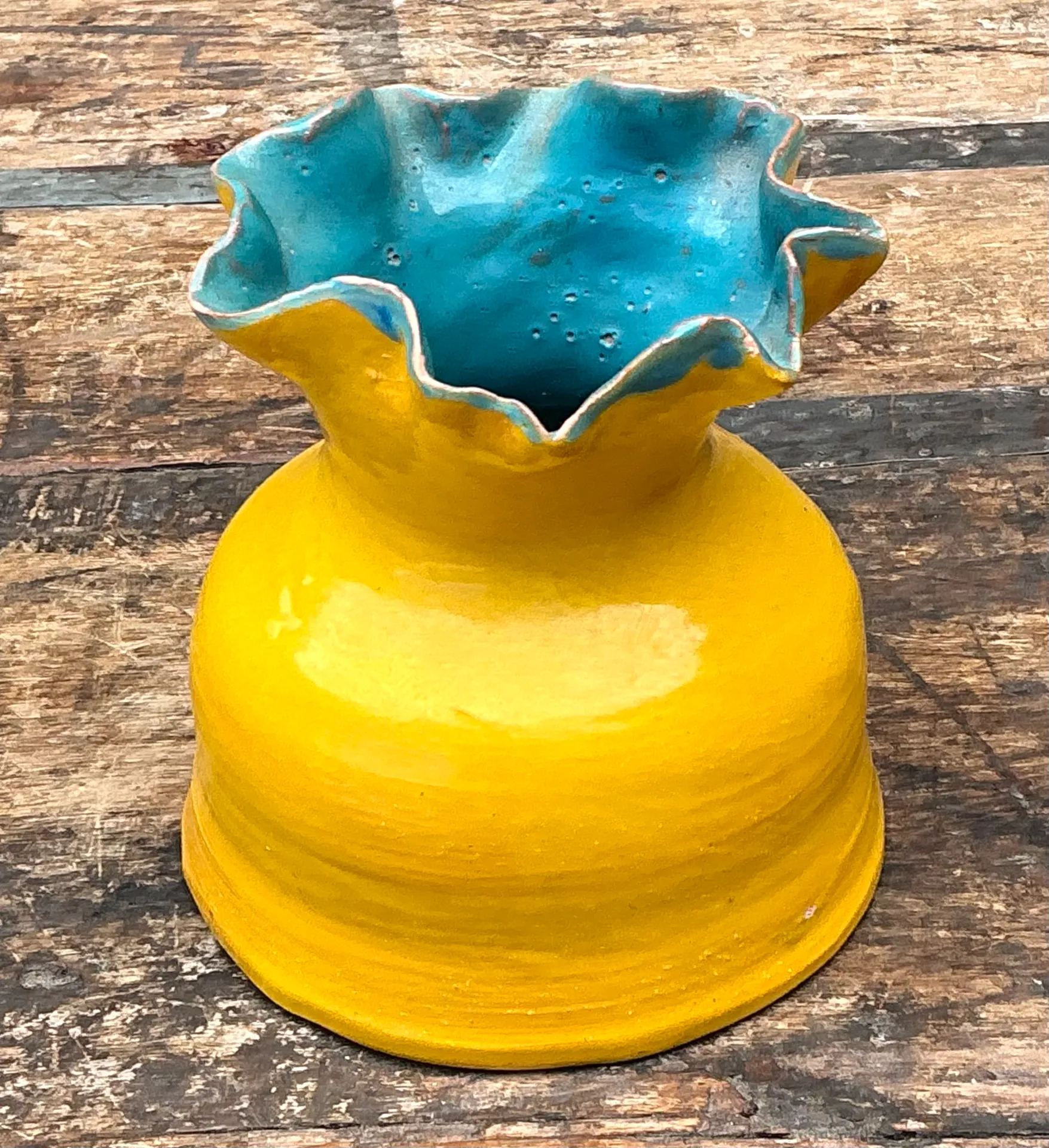 Vintage Hand Crafted Studio Pottery Ruffle Vase — additional photo 4
