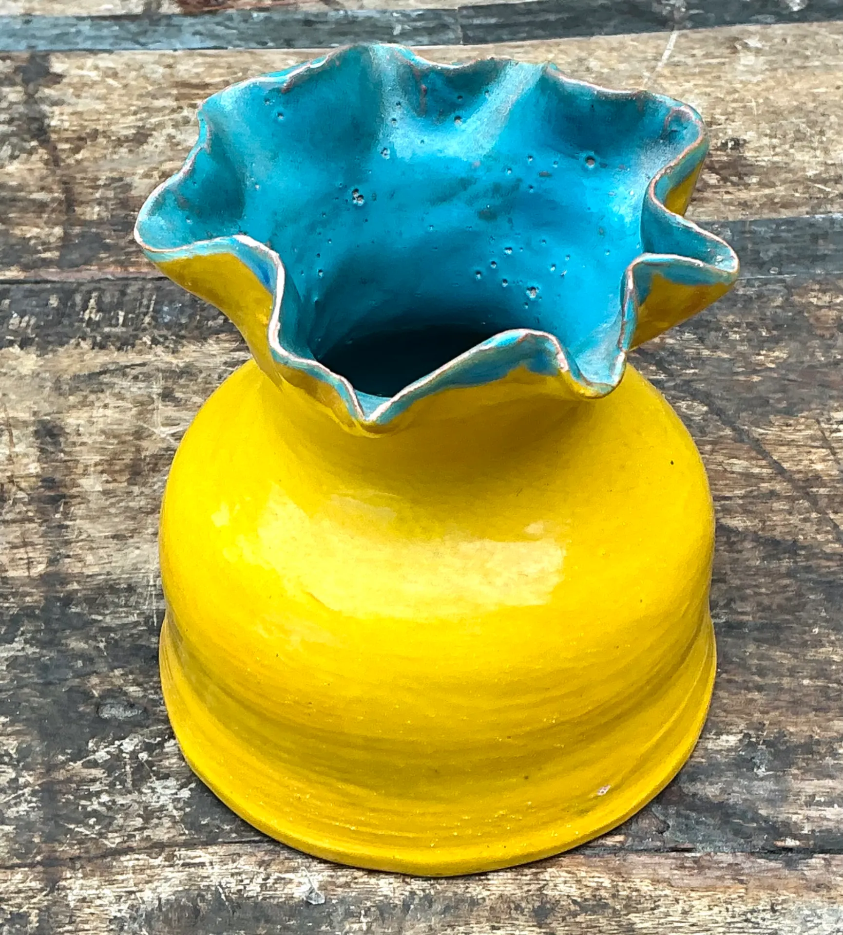 Vintage Hand Crafted Studio Pottery Ruffle Vase — additional photo 3