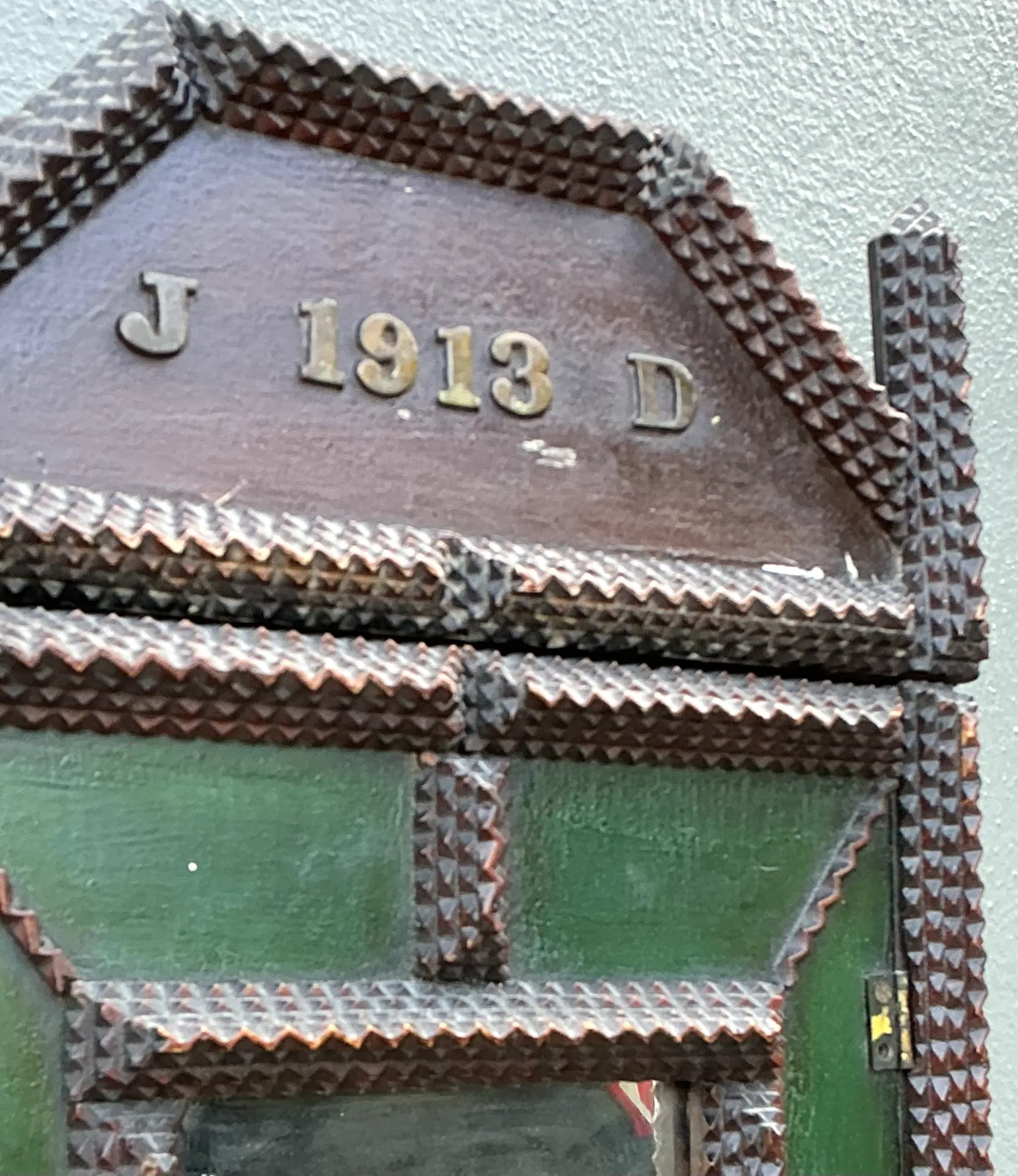 Vintage 1913 Wooden Tramp Art Cabinet — additional photo 1