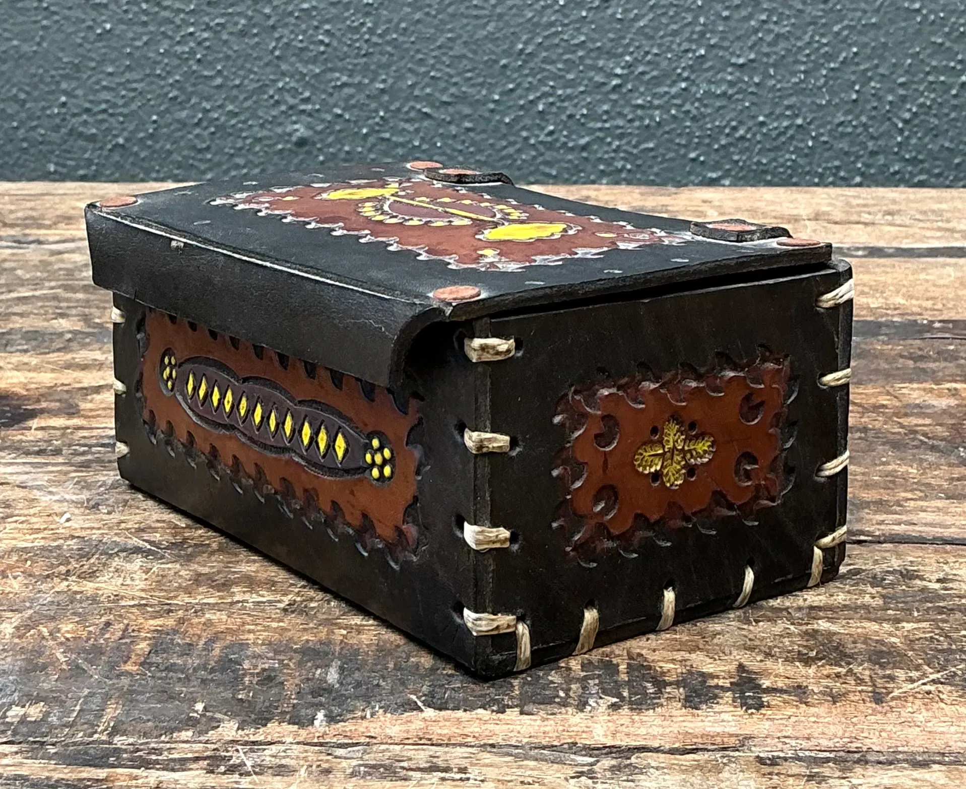 Vintage Handcrafted Leather Trinket Box — additional photo 1