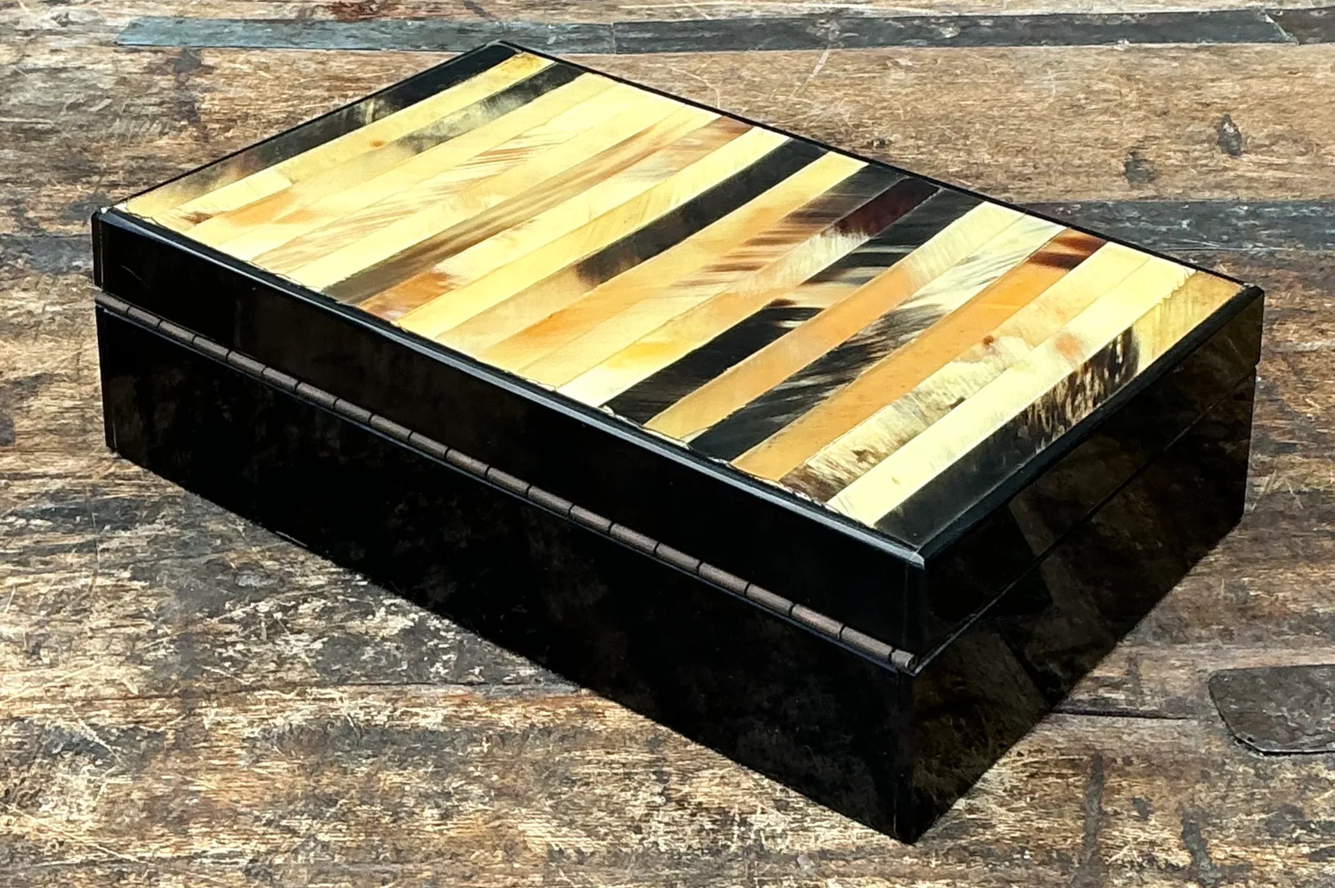 Vintage Horn and Wood Decorative Box — additional photo 1
