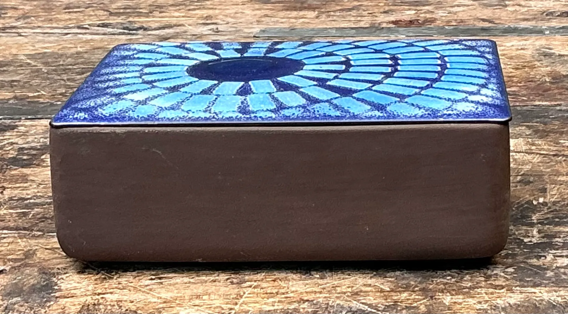 Vintage Ceramic Trinket Box With Blue Enameled Lid — additional photo 1
