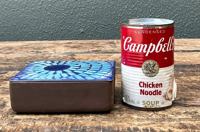 Vintage Ceramic Trinket Box With Blue Enameled Lid — additional photo 8