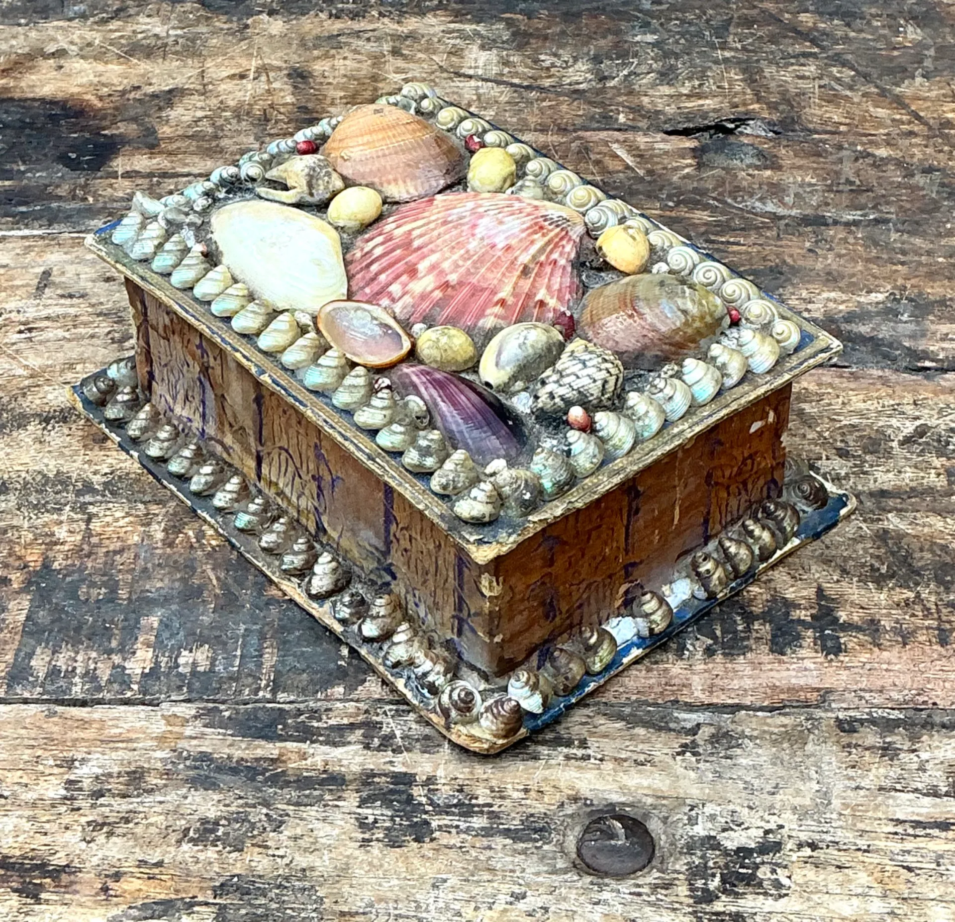 Vintage Shell Embellished Keepsake Box — additional photo 2