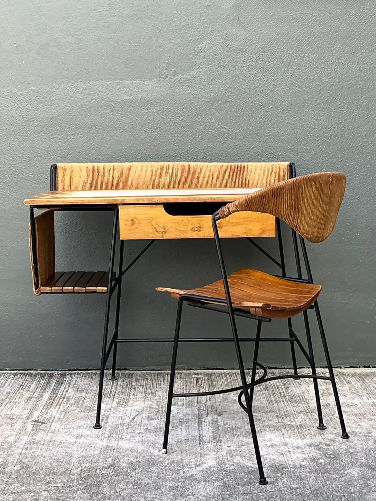 Arthur Umanoff Mid-Century Modern Desk and Chair Set — additional photo 3