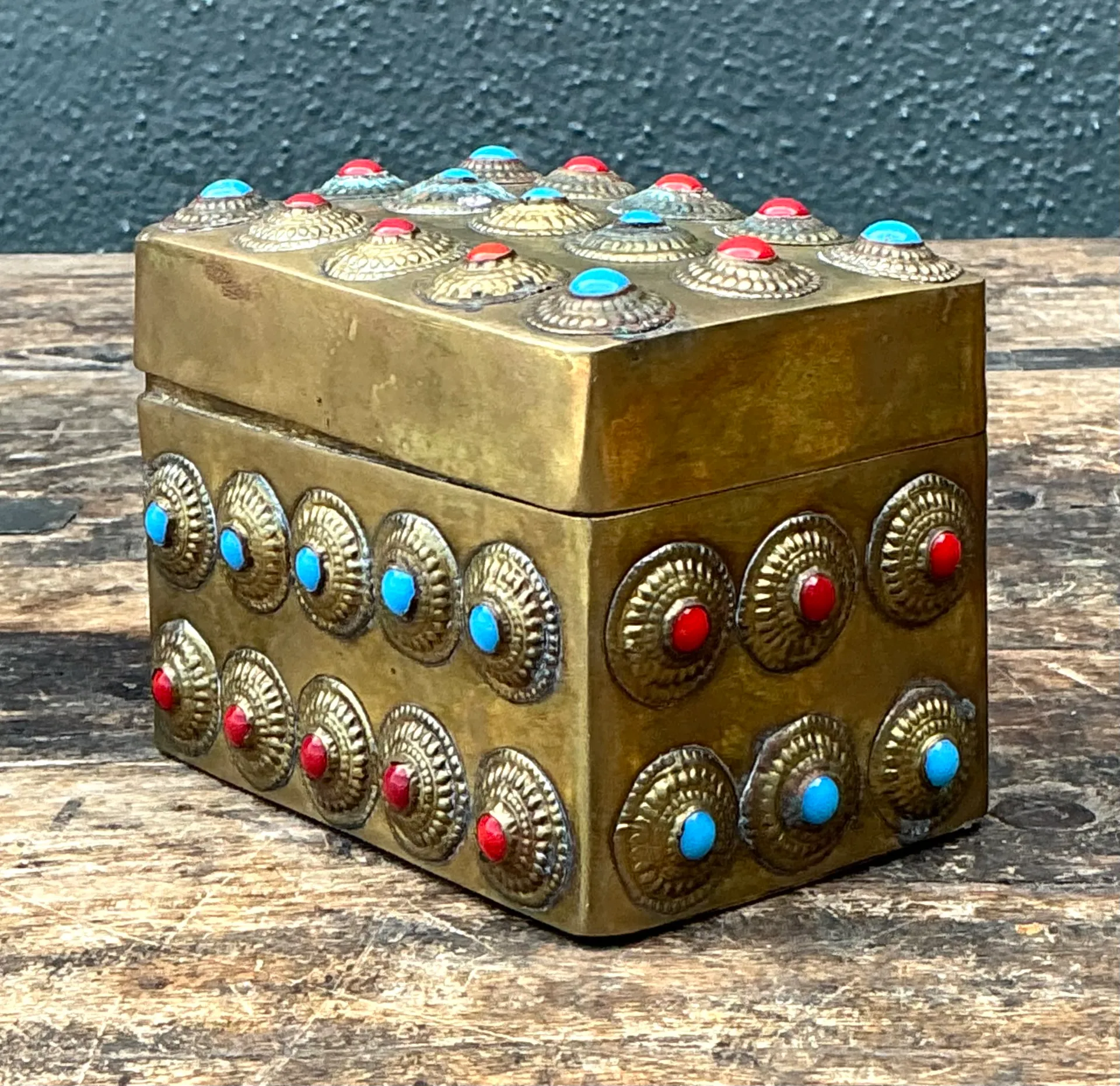 Vintage Embellished Brass Box — additional photo 7