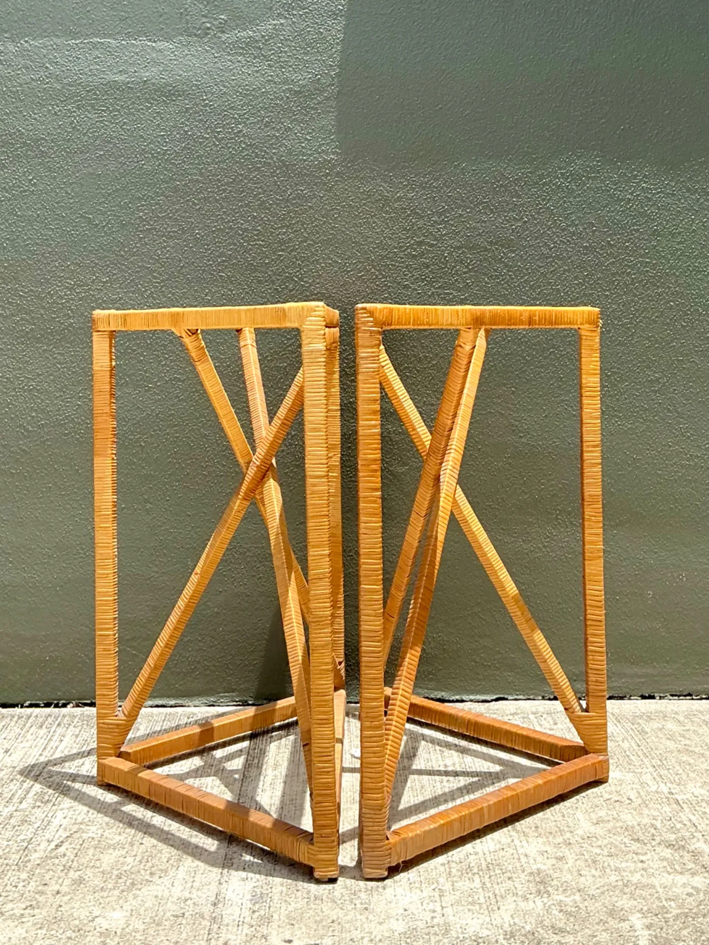 Vintage Wrapped Rattan Dining Table Pedestal — additional photo 8