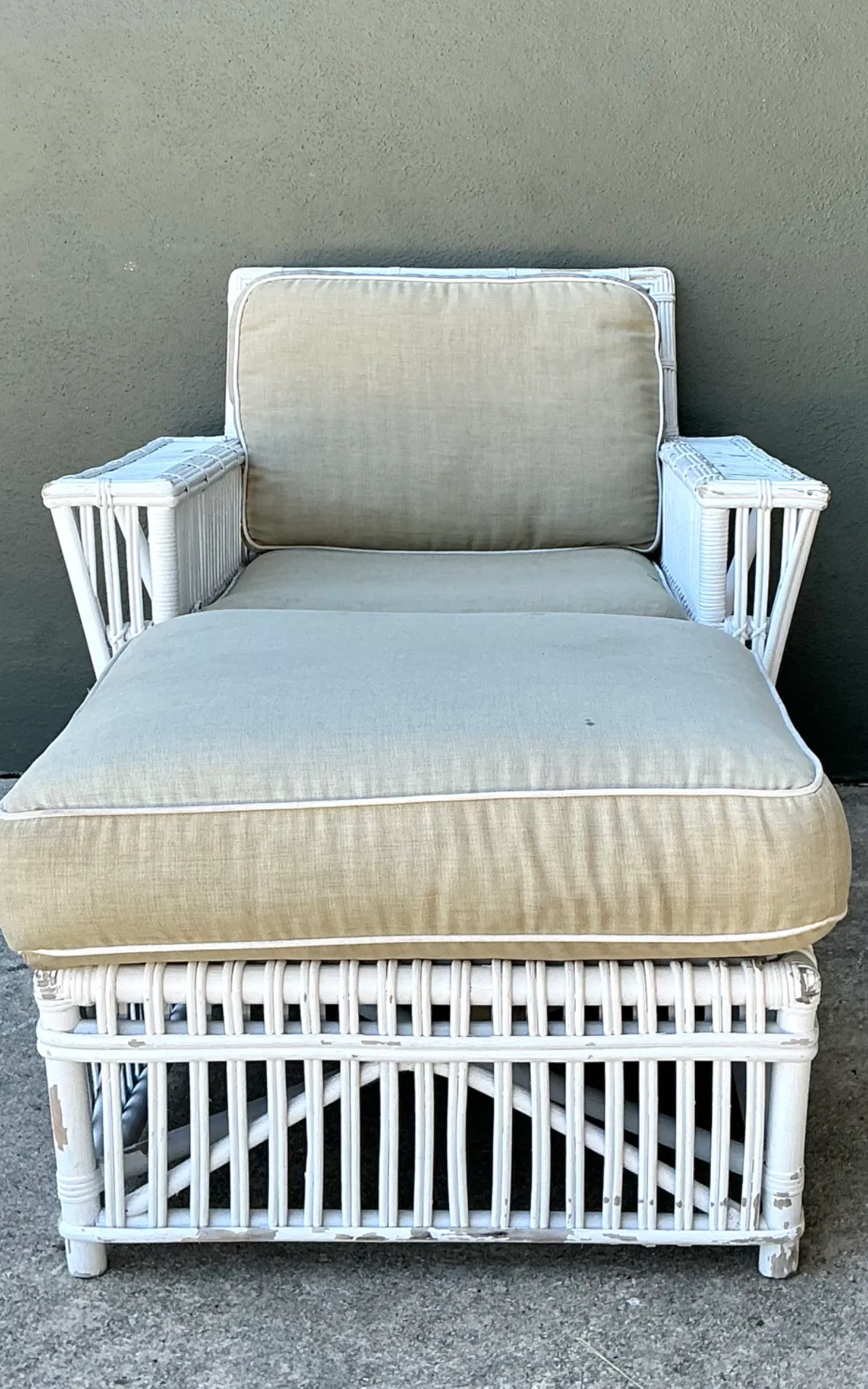 Vintage Rattan Lounge Chair and Ottoman After Bielecky Brothers — additional photo 4