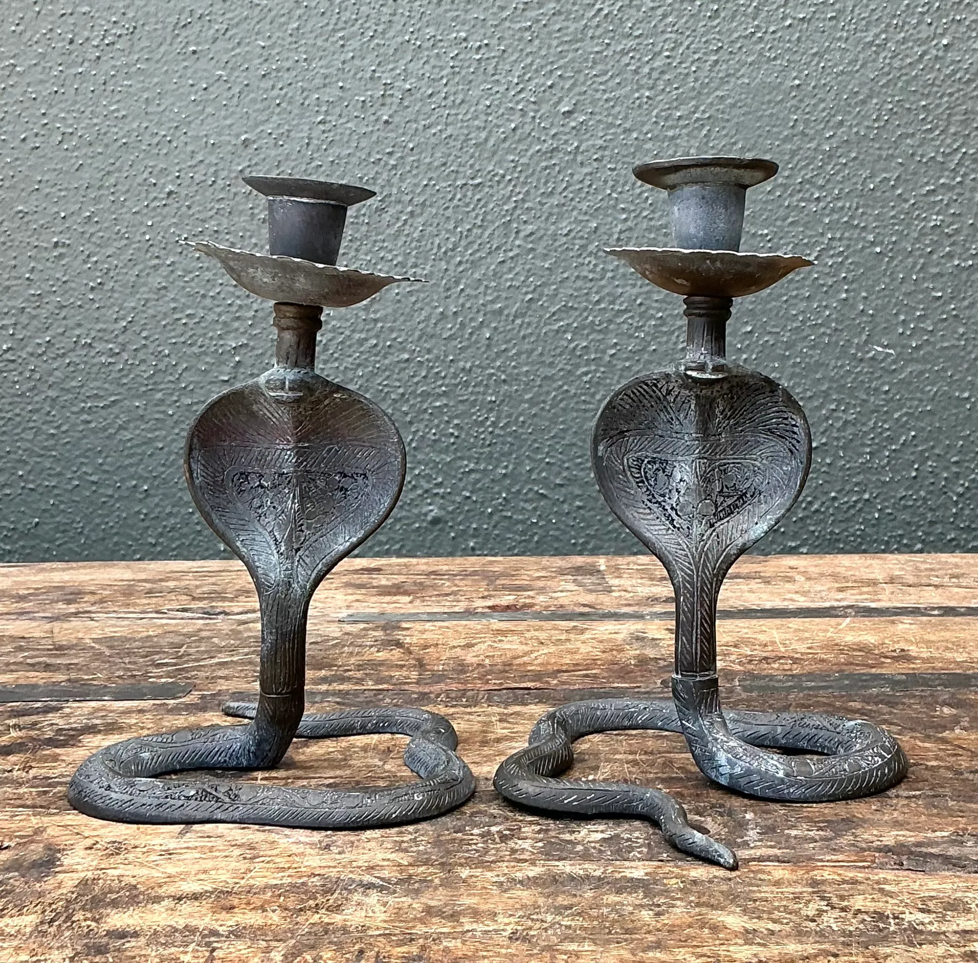 Vintage Cobra Form Metal Candle Holders — additional photo 3