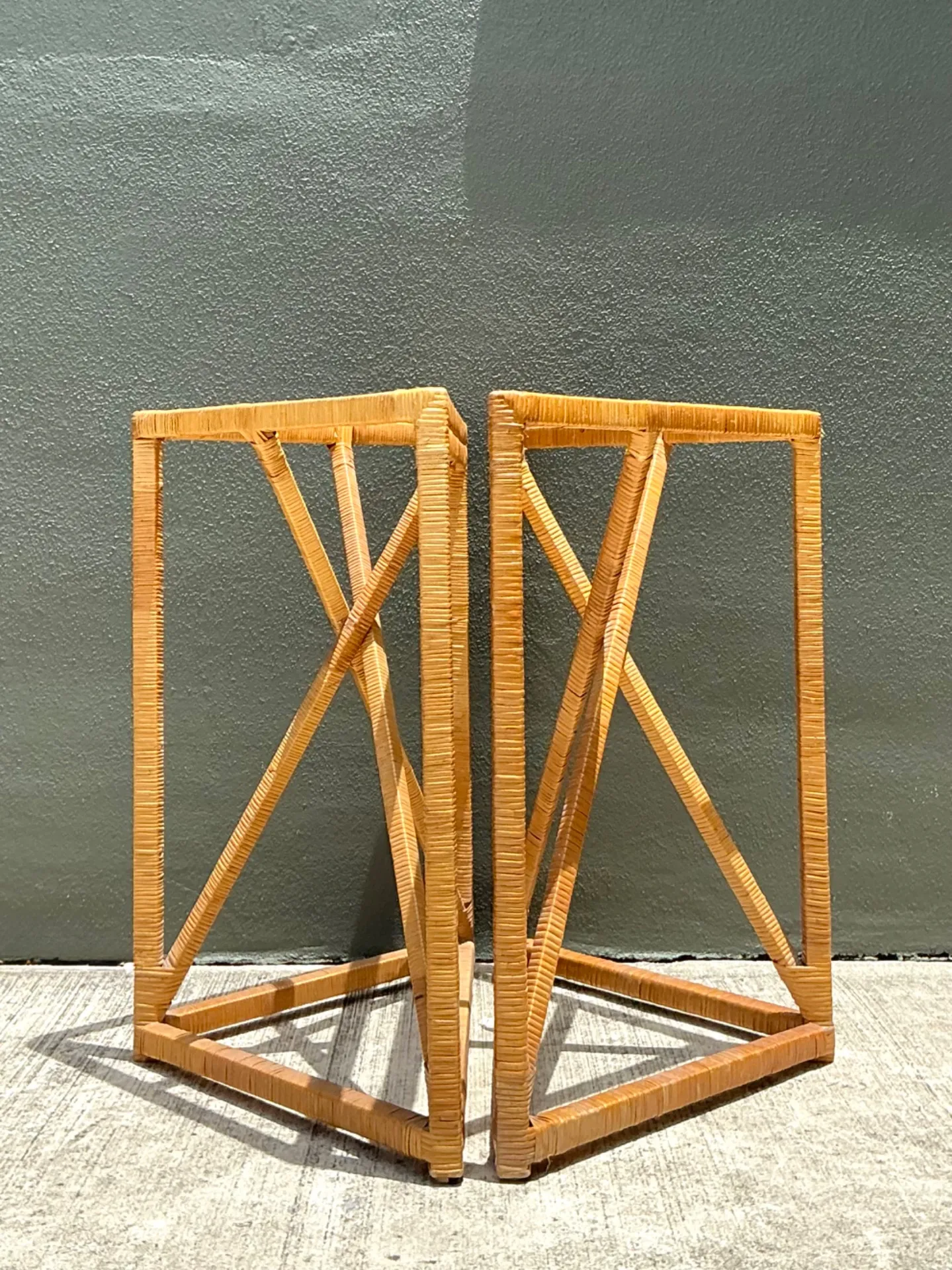 Vintage Wrapped Rattan Dining Table Pedestal — additional photo 5