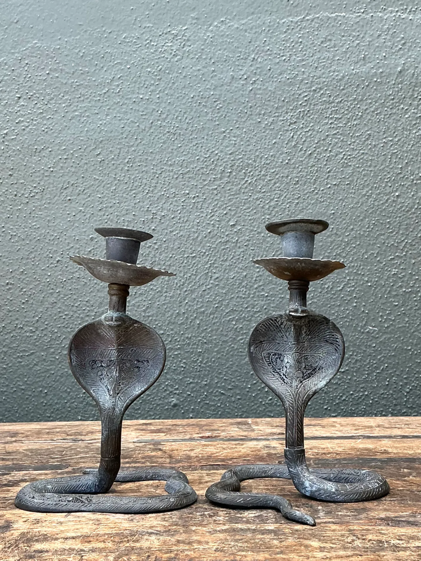 Vintage Cobra Form Metal Candle Holders — additional photo 8