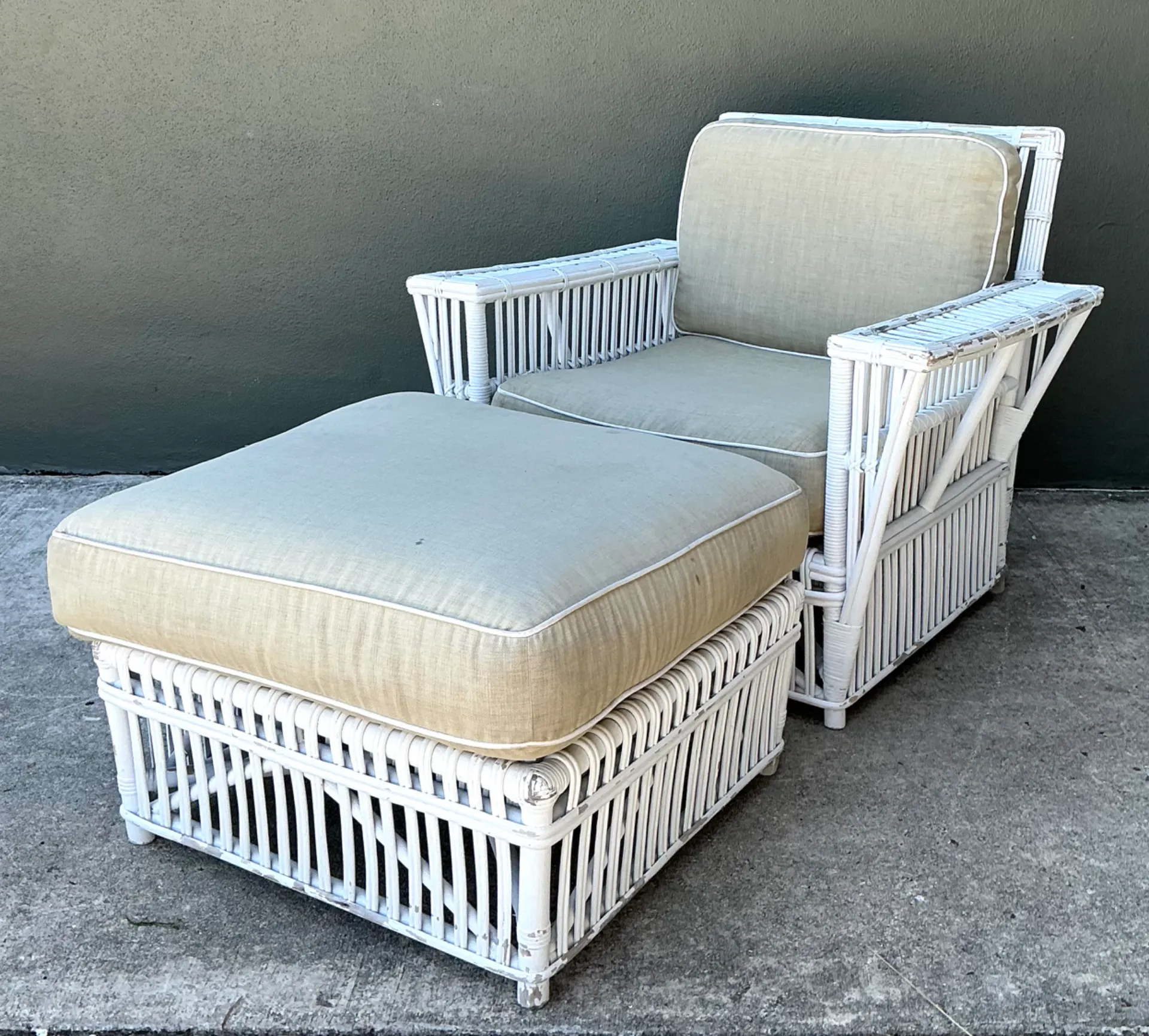 Vintage Rattan Lounge Chair and Ottoman After Bielecky Brothers — additional photo 3