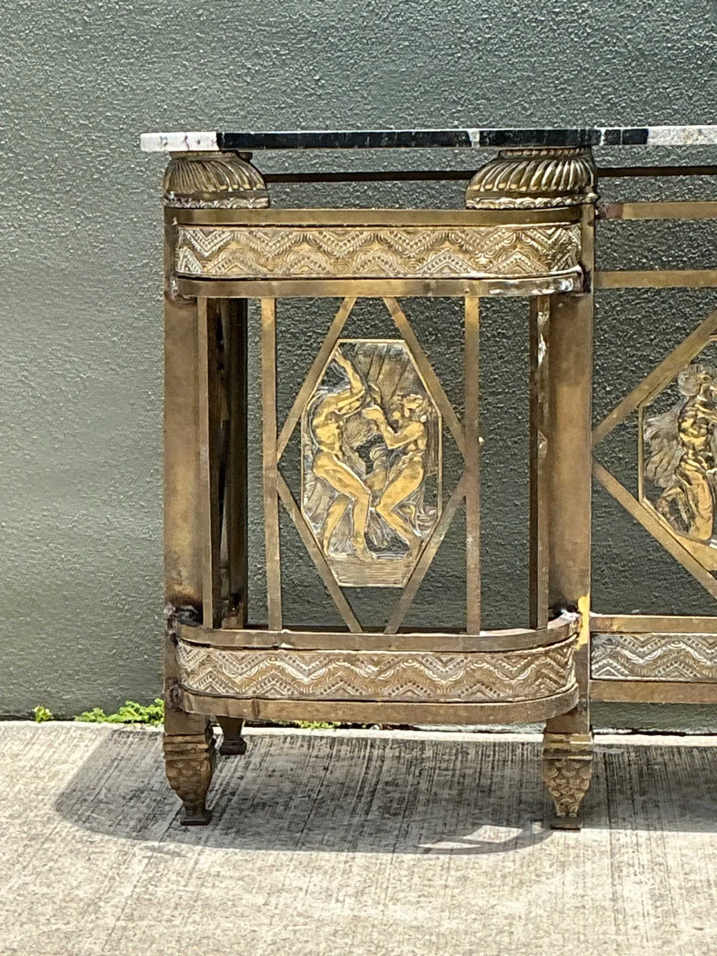 Vintage 1930s Deco Bronze Medallion Console — additional photo 5