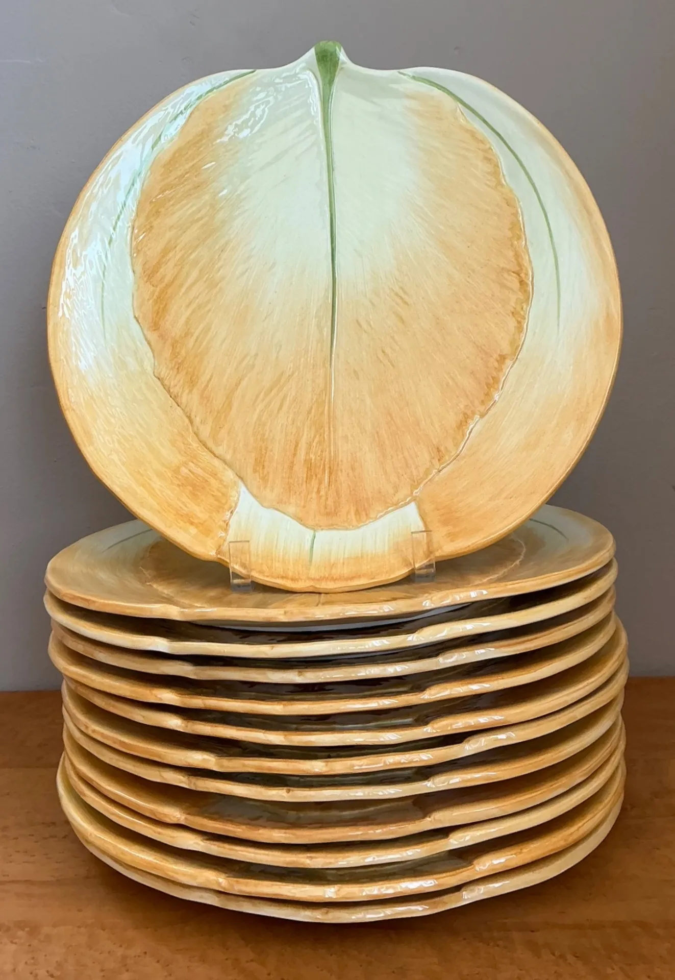 Vintage Italian Botanical Ceramic Dinner Plates - Set of 12 — additional photo 3