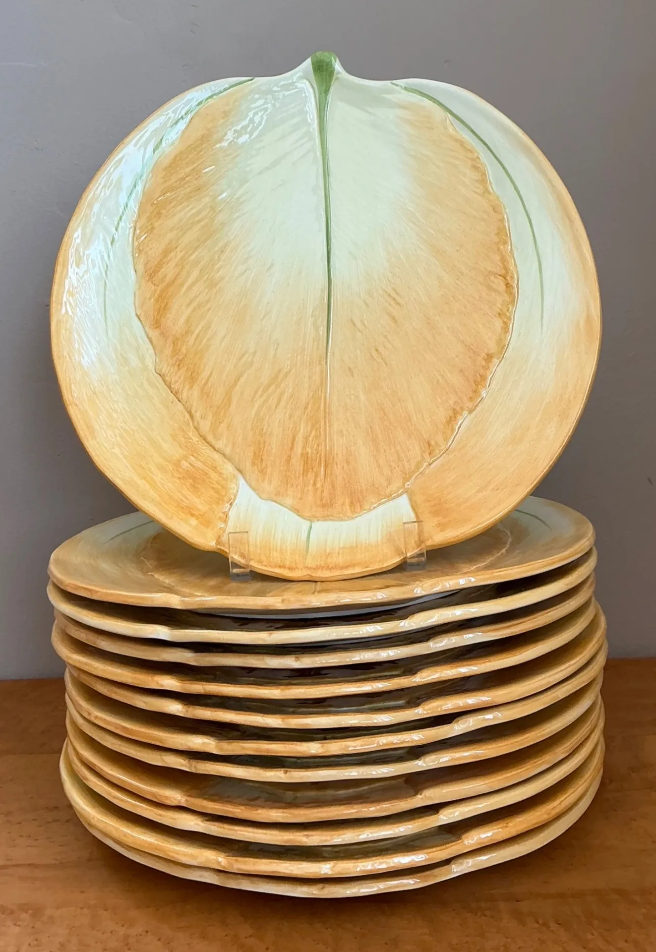 Vintage Italian Botanical Ceramic Dinner Plates - Set of 12 — additional photo 4