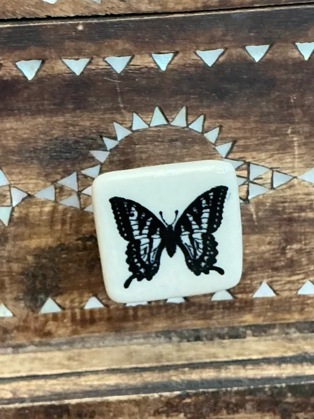 Vintage Petite Inlaid Wood Butterfly Chest — additional photo 5