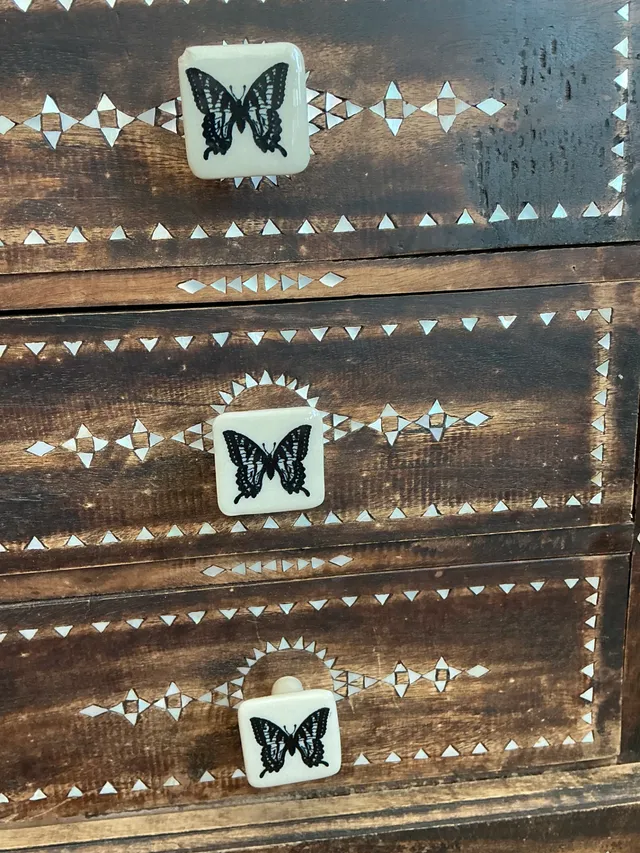 Vintage Petite Inlaid Wood Butterfly Chest — additional photo 3