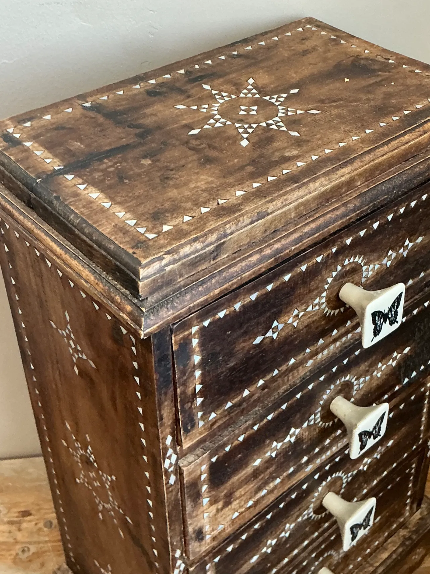 Vintage Petite Inlaid Wood Butterfly Chest — additional photo 7