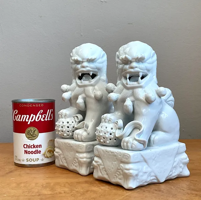 Vintage Blanc De Chine Porcelain Foo Dogs - Pair — additional photo 3