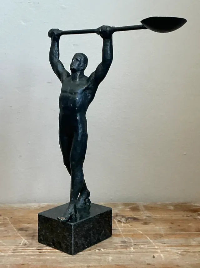 Vintage Metal Athlete Figurine — additional photo 5