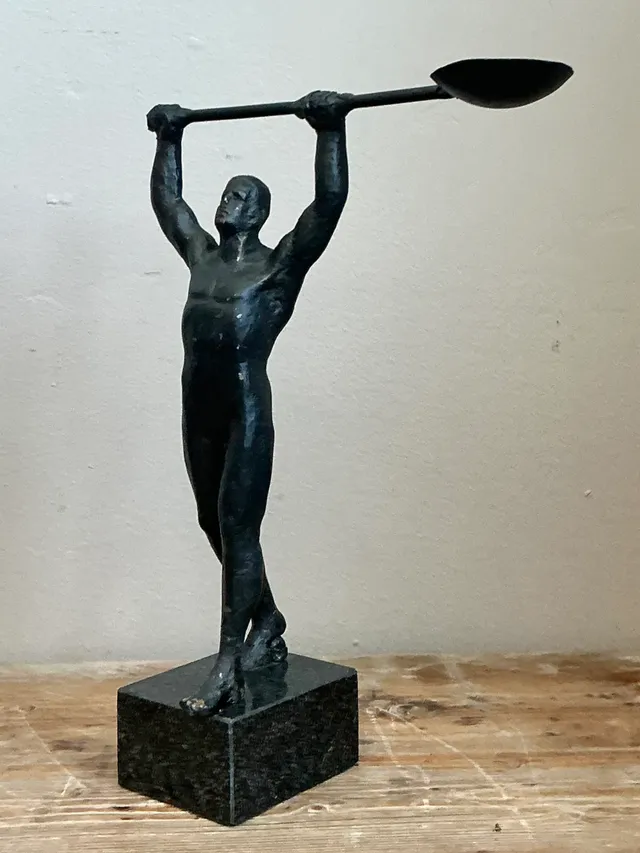 Vintage Metal Athlete Figurine — additional photo 6
