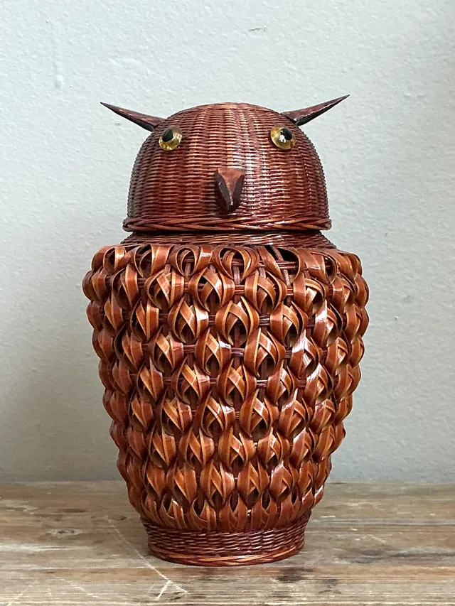 Vintage Woven Owl Basket With Glass Insert — additional photo 4