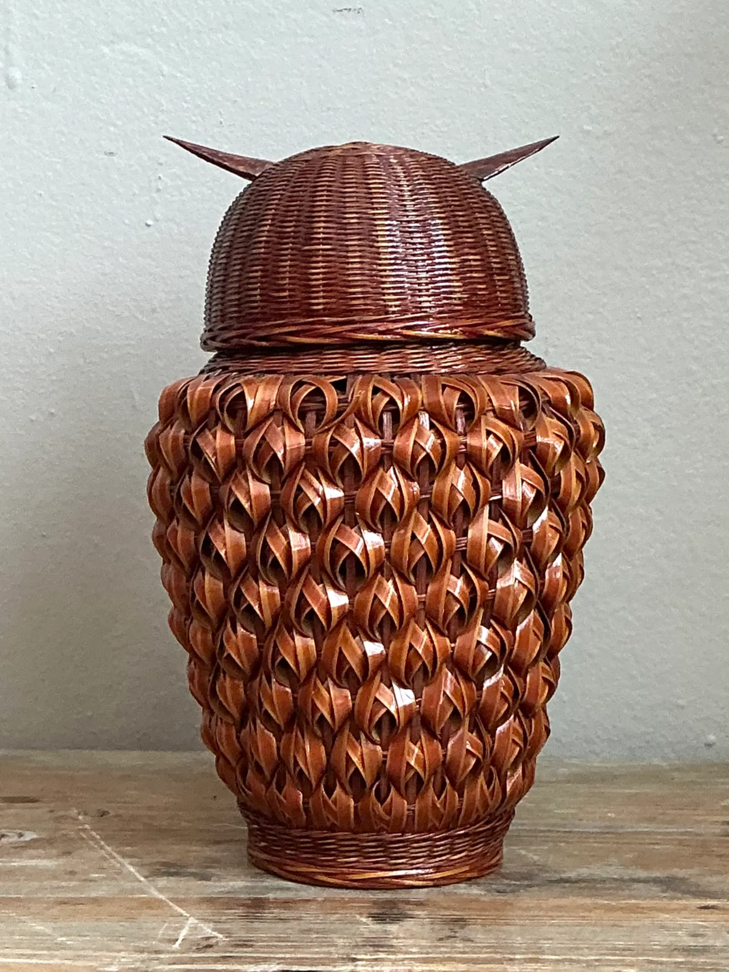 Vintage Woven Owl Basket With Glass Insert — additional photo 6