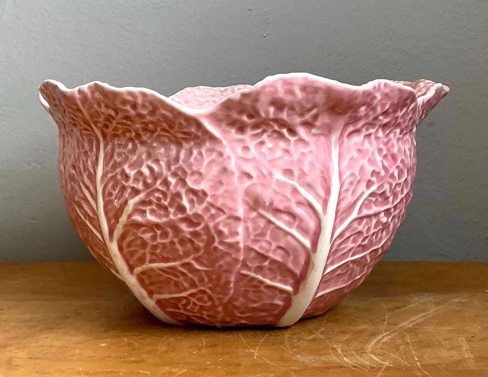 Vintage Bordallo Pinheiro Pink Cabbage Leaf Bowl — additional photo 3