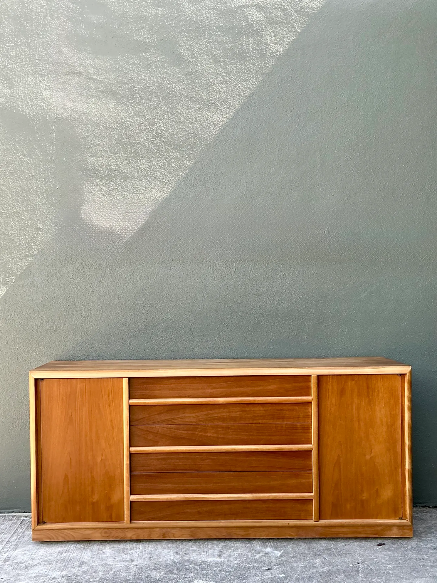 T.H. Robsjohn-Gibbings for Widdicomb Wood Credenza — additional photo 7