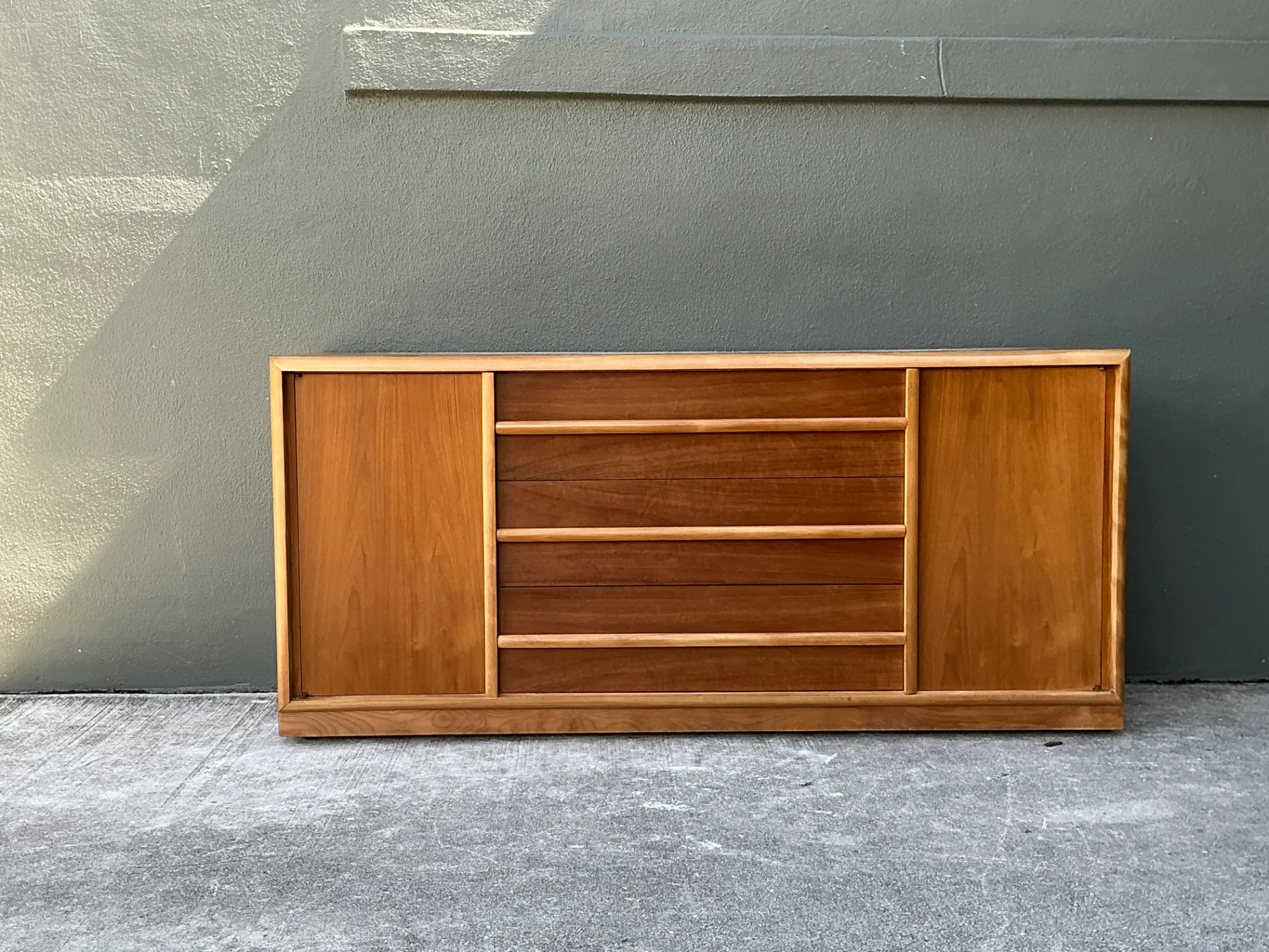 T.H. Robsjohn-Gibbings for Widdicomb Wood Credenza — additional photo 5