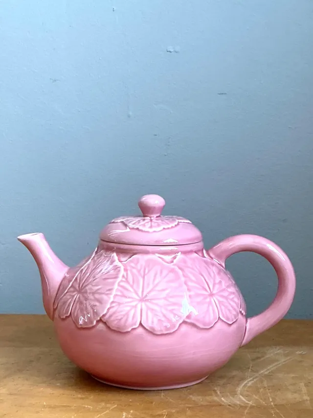 Vintage Bordallo Pinheiro Pink Cabbage Leaf Ceramic Teapot — additional photo 7