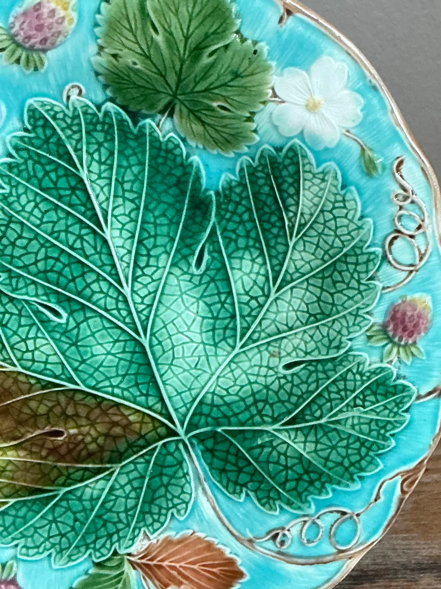 Vintage Majolica Leaf and Blossom Plate — additional photo 3