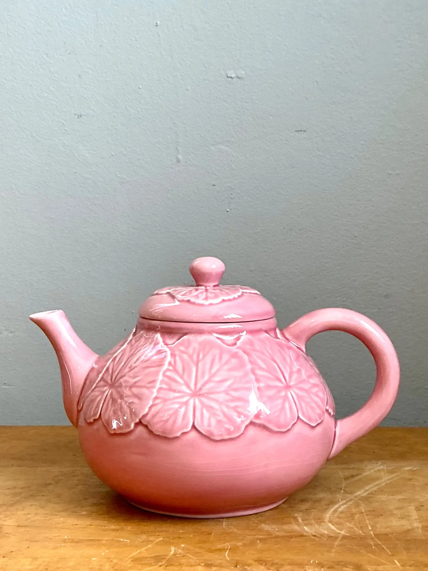 Vintage Bordallo Pinheiro Pink Cabbage Leaf Ceramic Teapot — additional photo 6