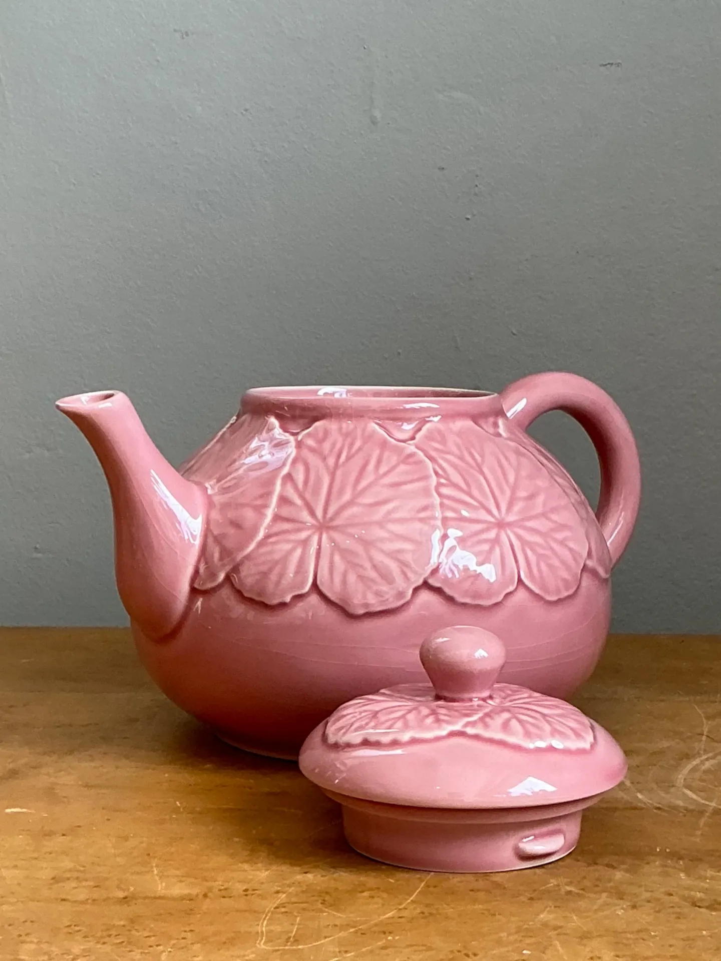 Vintage Bordallo Pinheiro Pink Cabbage Leaf Ceramic Teapot — additional photo 5