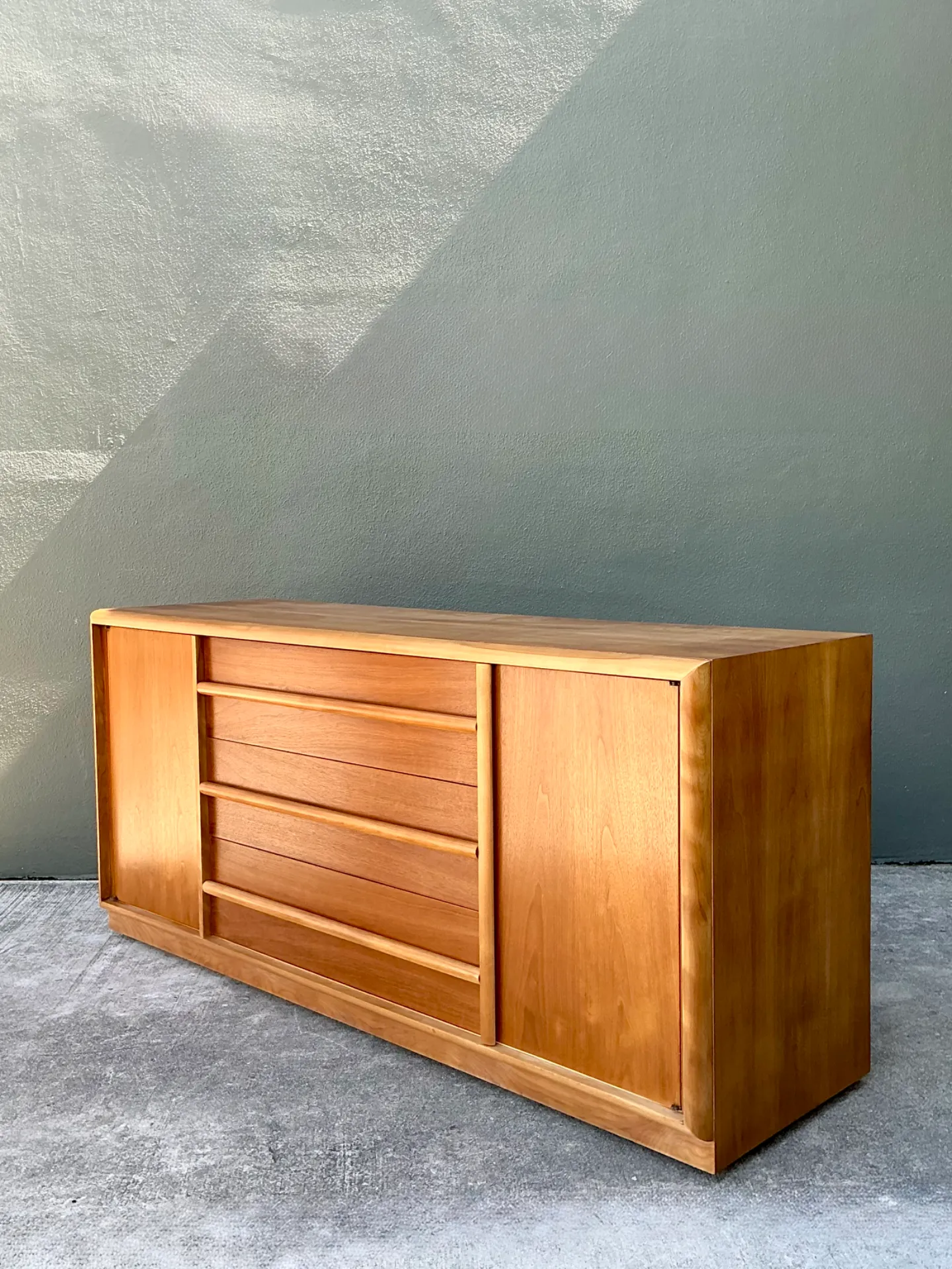 T.H. Robsjohn-Gibbings for Widdicomb Wood Credenza — additional photo 8