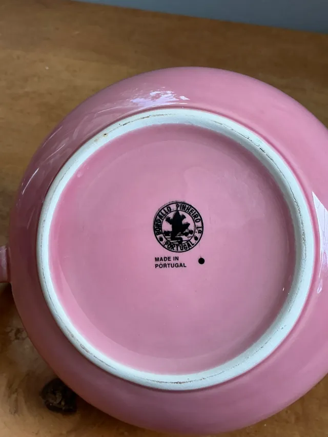 Vintage Bordallo Pinheiro Pink Cabbage Leaf Ceramic Teapot — additional photo 1