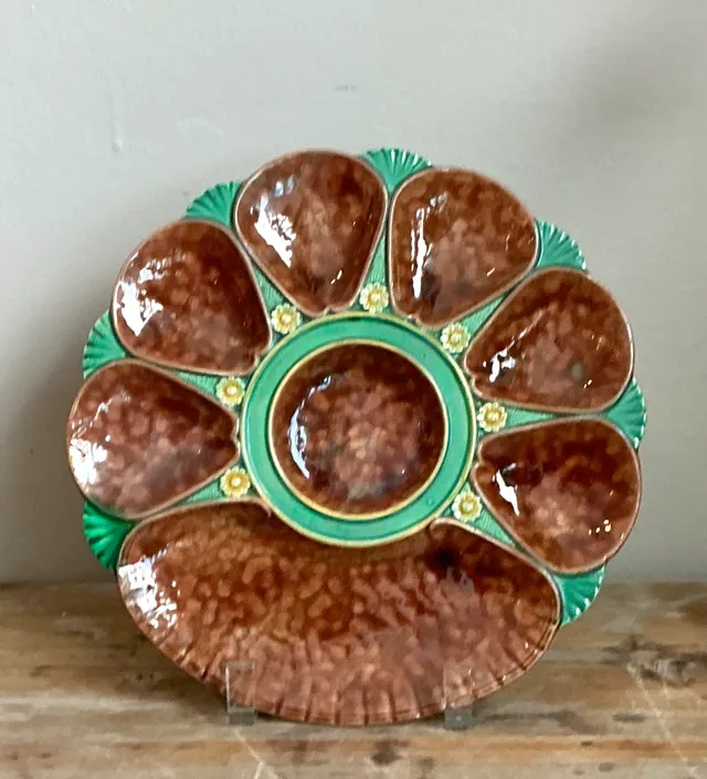 Vintage Brown and Green Majolica Oyster Plate — additional photo 3