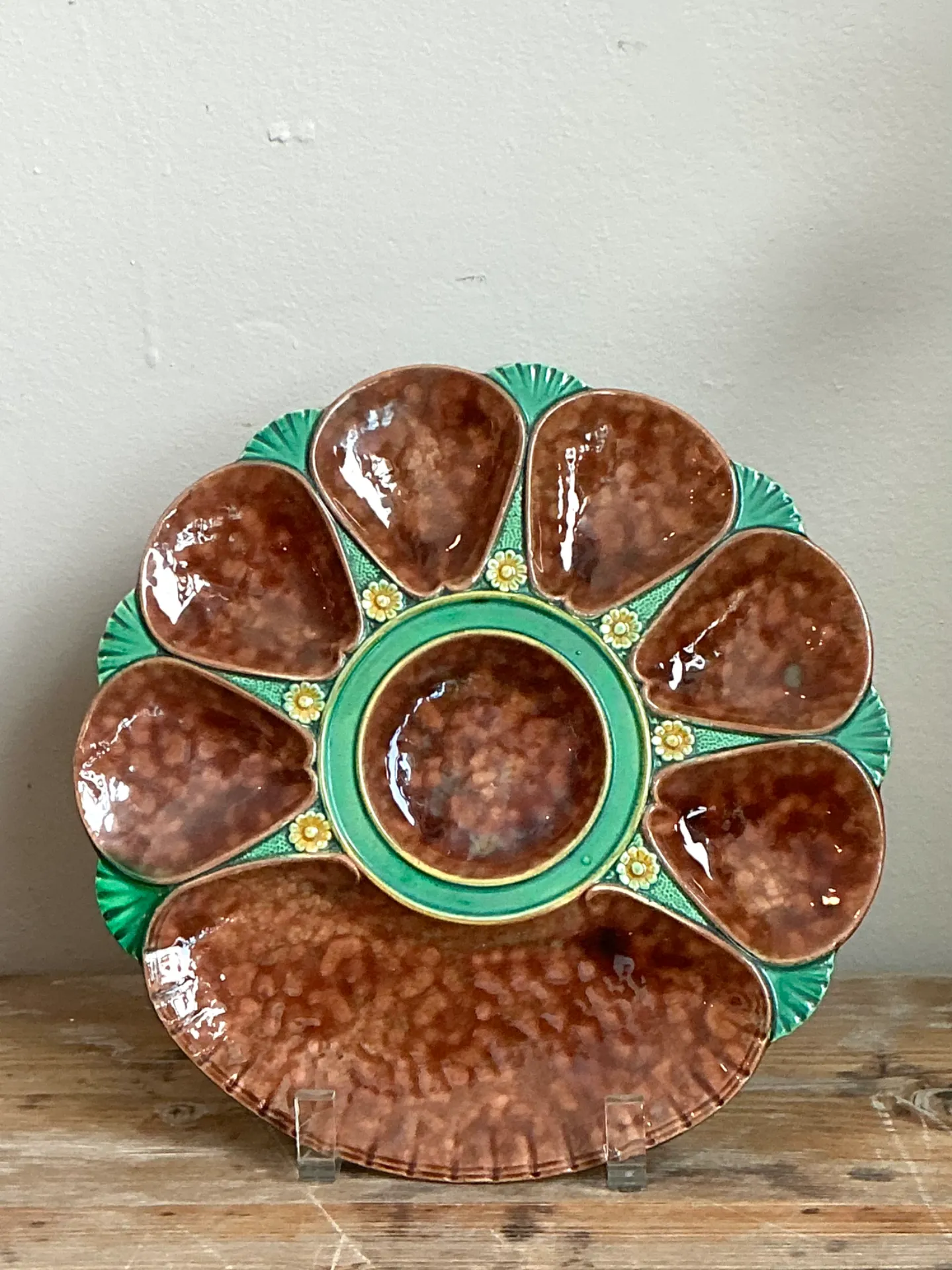 Vintage Brown and Green Majolica Oyster Plate — additional photo 5