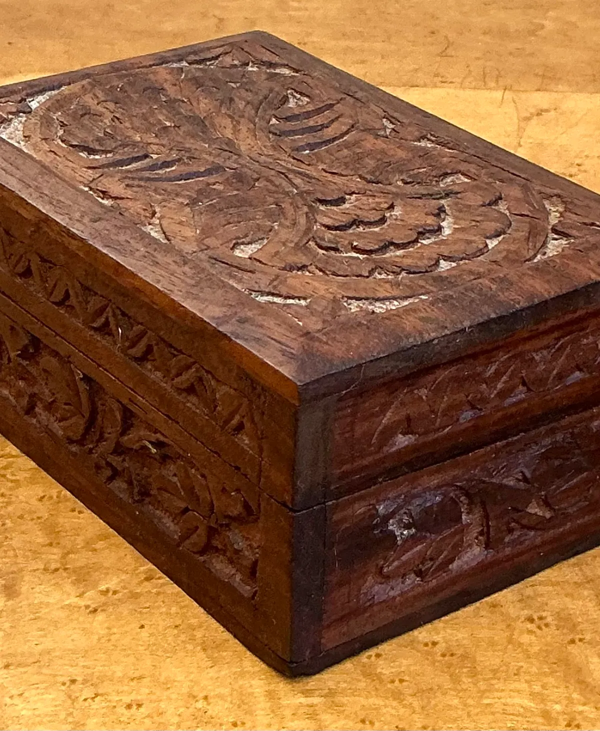 Vintage Carved Wood Trinket Box — additional photo 2