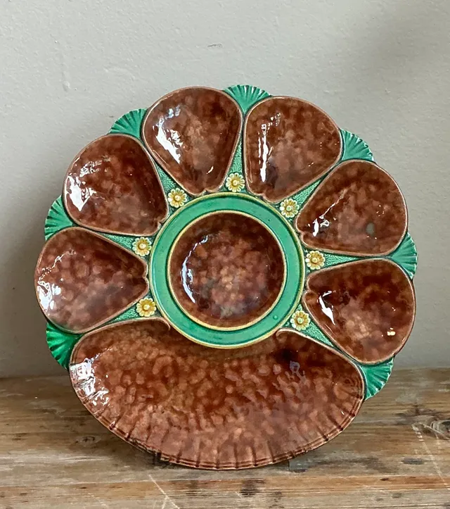 Vintage Brown and Green Majolica Oyster Plate — additional photo 7
