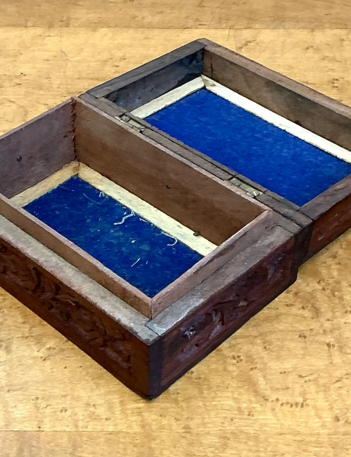 Vintage Carved Wood Trinket Box — additional photo 3
