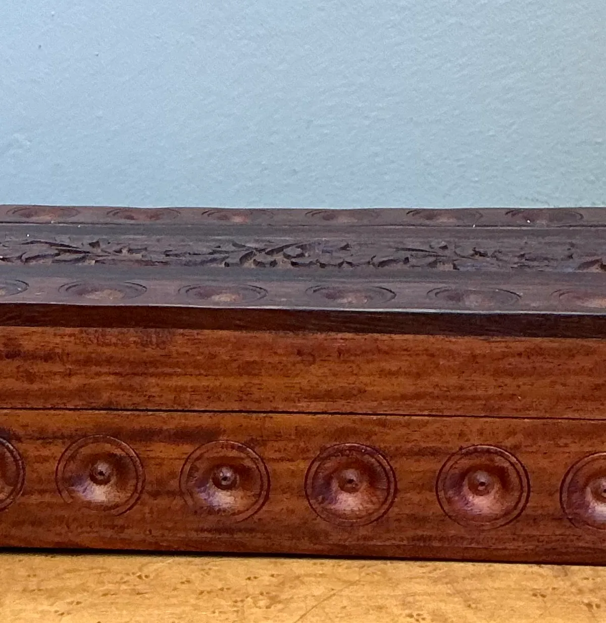Vintage Carved Wood Trinket Box — additional photo 3