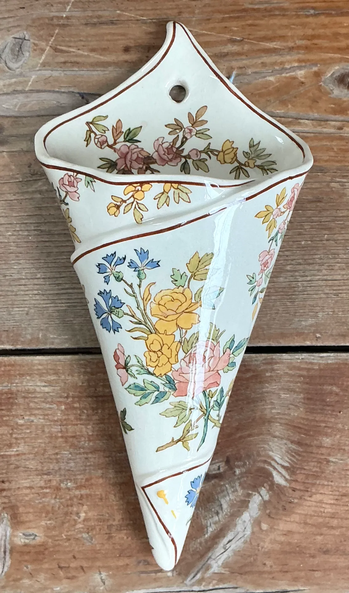 Vintage Sarreguemines Floral Wall Pocket — additional photo 4