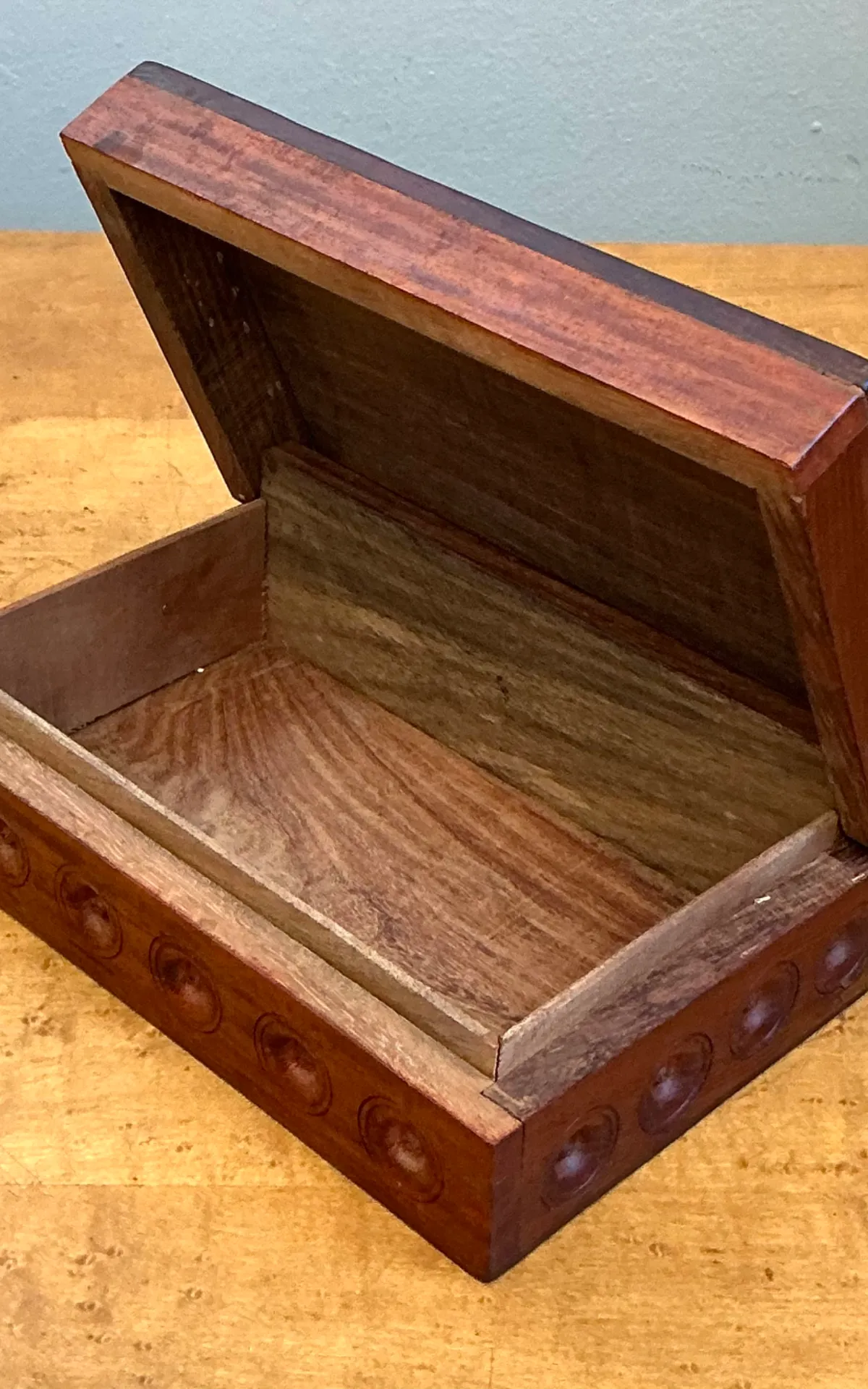 Vintage Carved Wood Trinket Box — additional photo 4