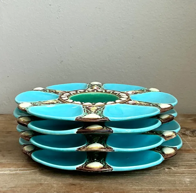 Vintage Minton Majolica Turquoise Oyster Plates - Set of Six — additional photo 3