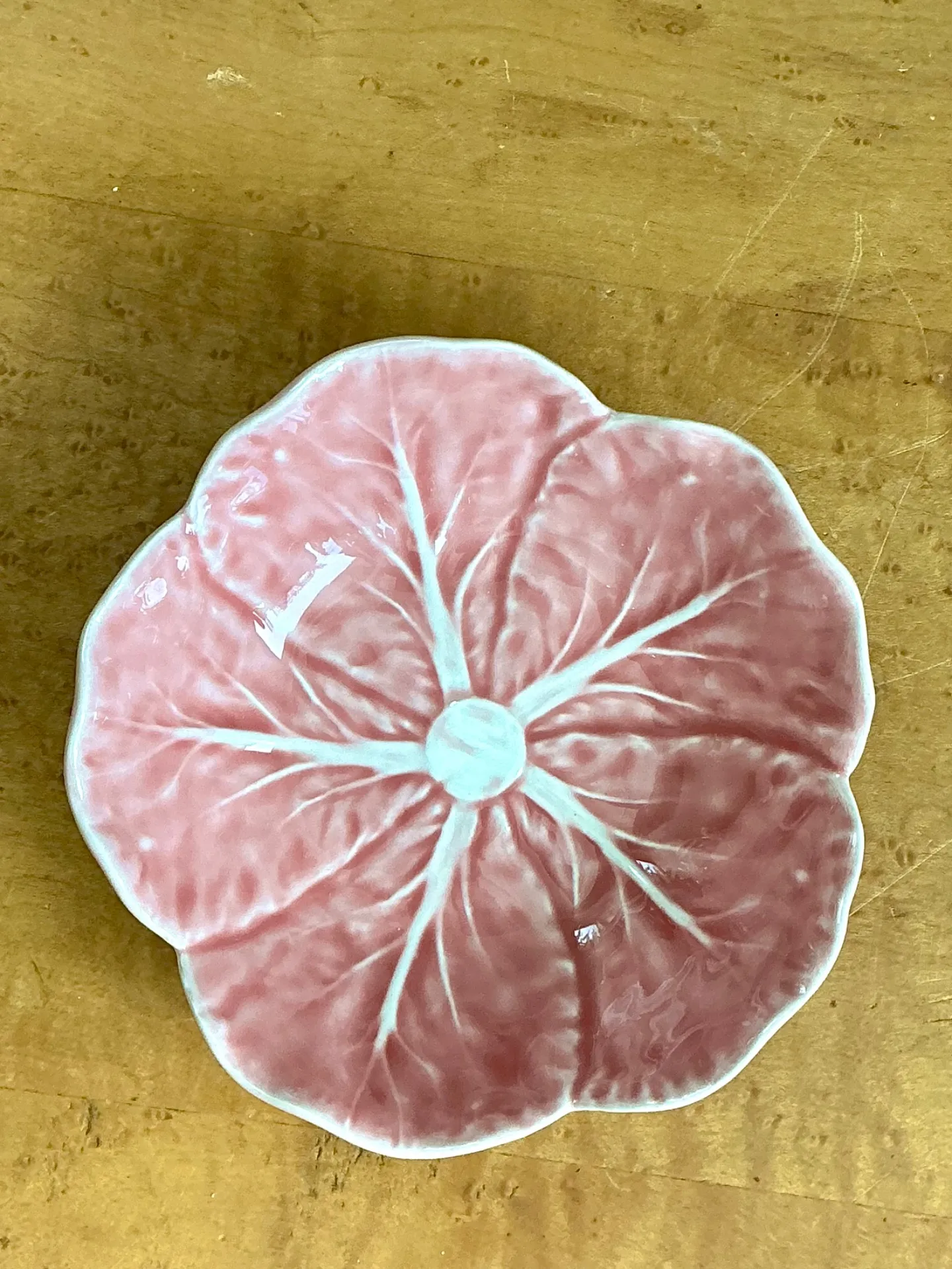 Vintage Bordallo Pinheiro Pink Cabbage Leaf Ceramic Bowls - Set of 6 - Ceramic, 6.75W x 2.5H — additional photo 1