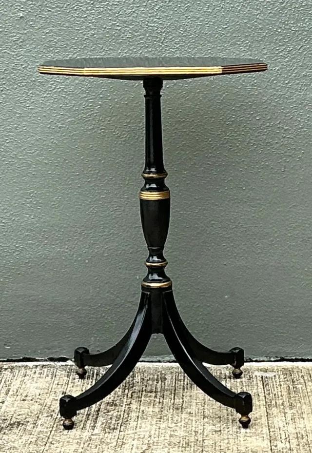 Vintage Black and Gold Trim Pedestal Table — additional photo 5