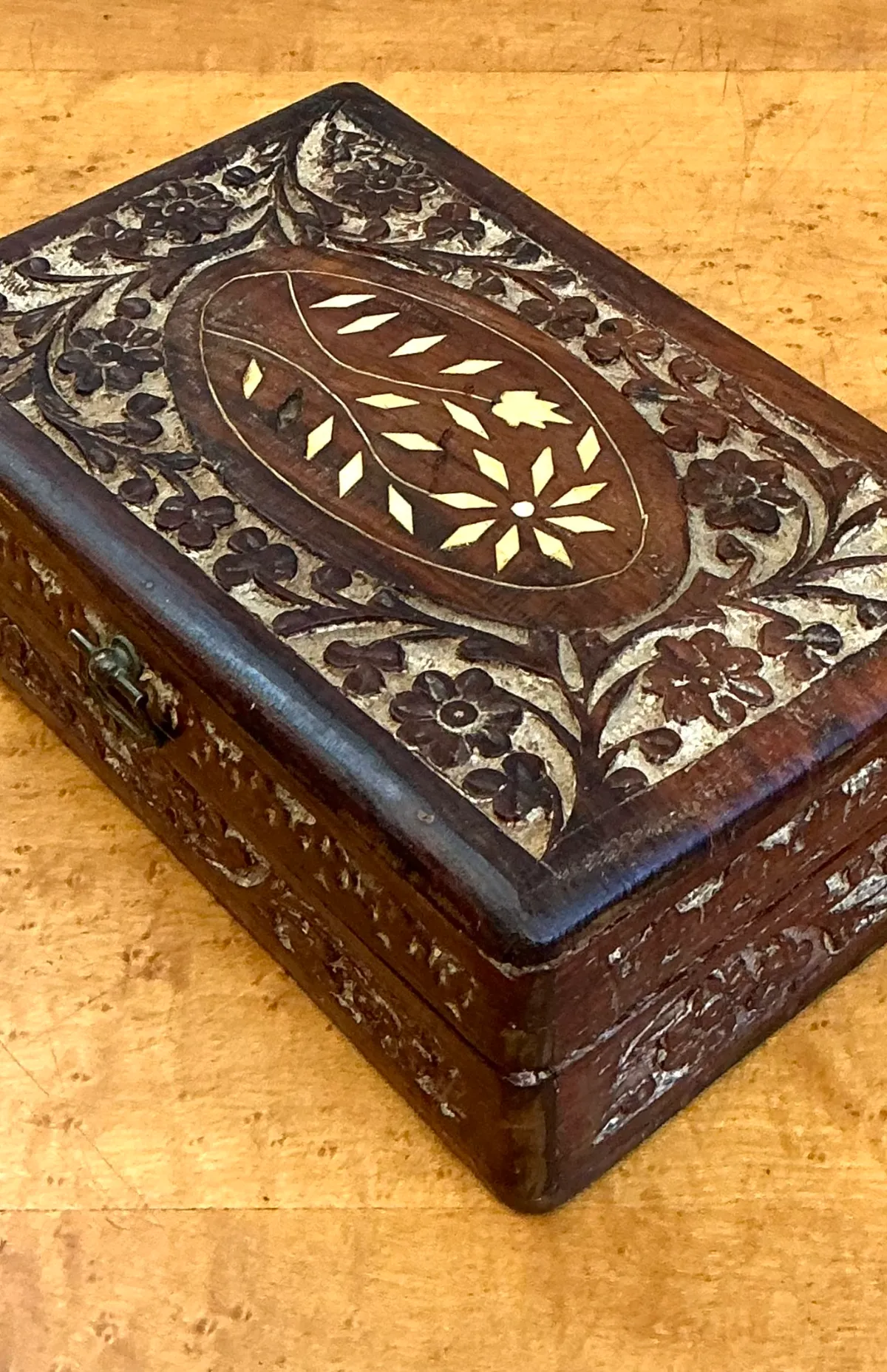 Vintage Inlaid Wood Trinket Box — additional photo 4