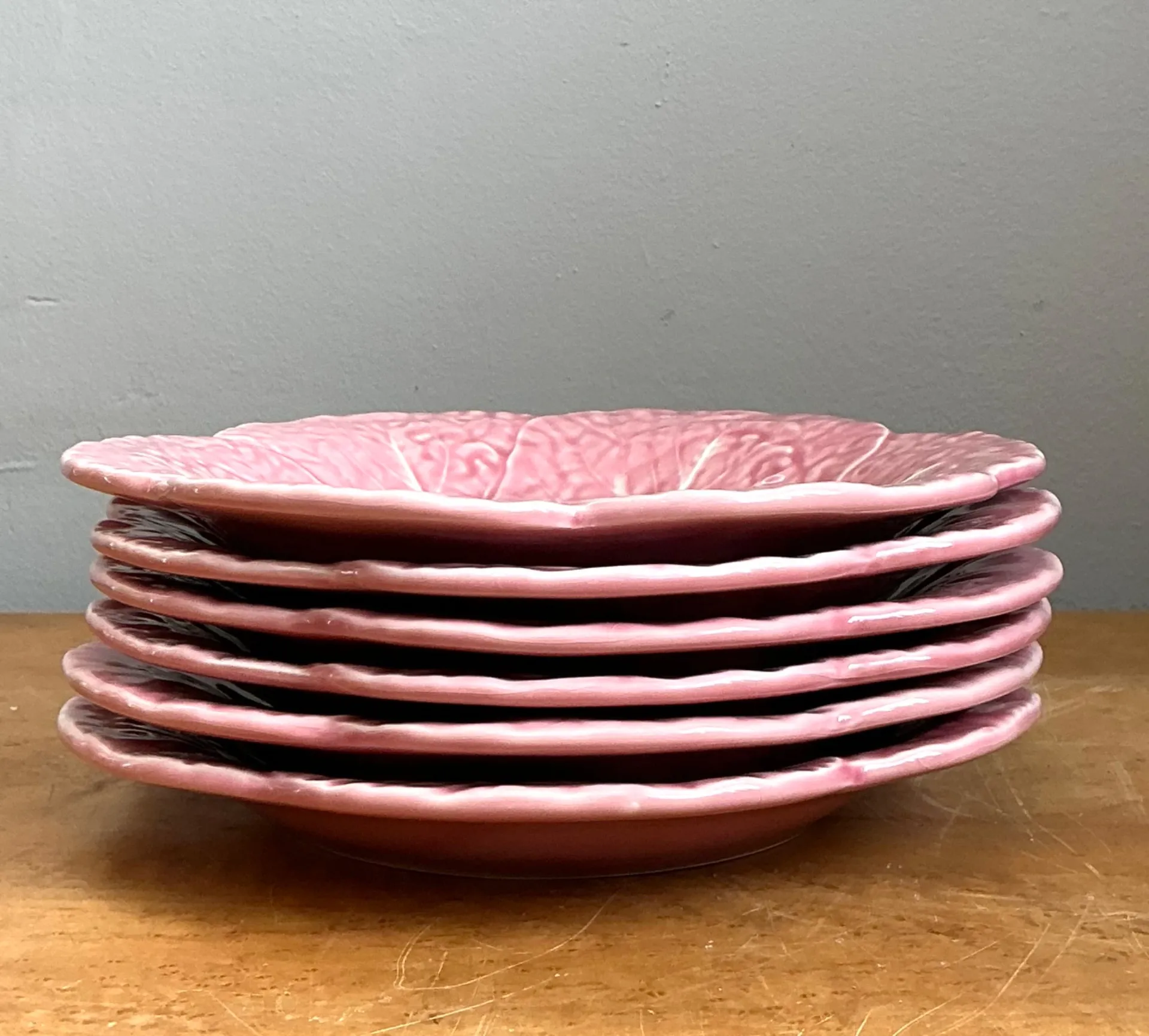 Vintage Bordallo Pinheiro Pink Cabbage Leaf Plates - Set of 6 — additional photo 2